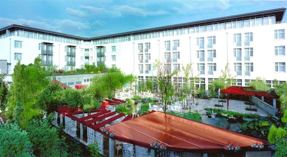 קאסל Hotel La Strada מראה חיצוני תמונה
