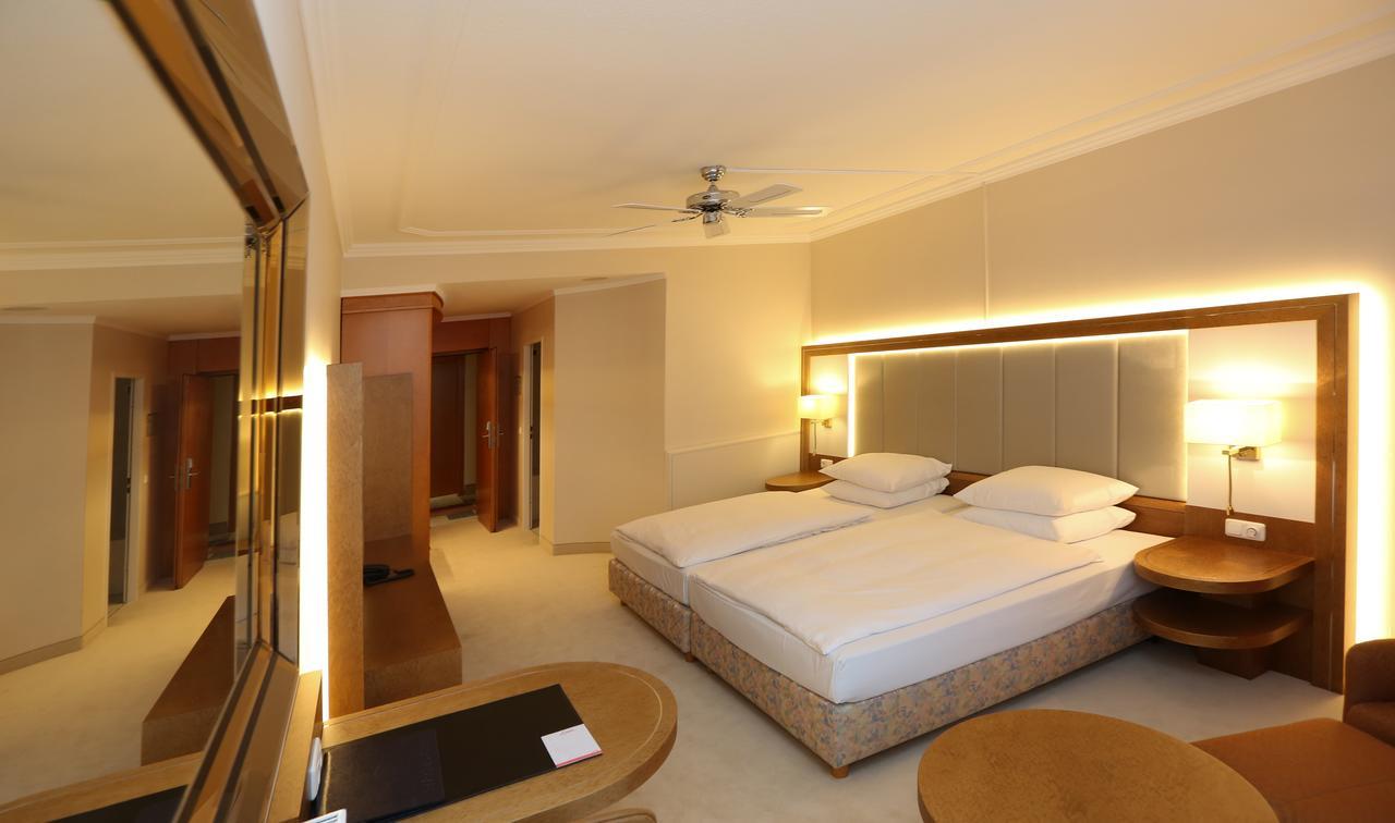 קאסל Hotel La Strada מראה חיצוני תמונה