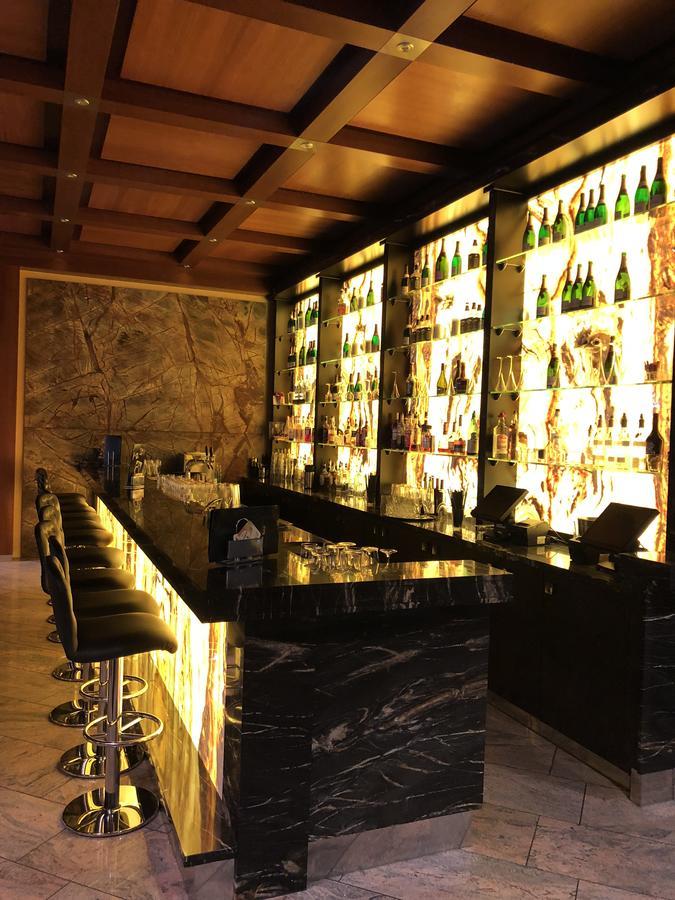 קאסל Hotel La Strada מראה חיצוני תמונה
