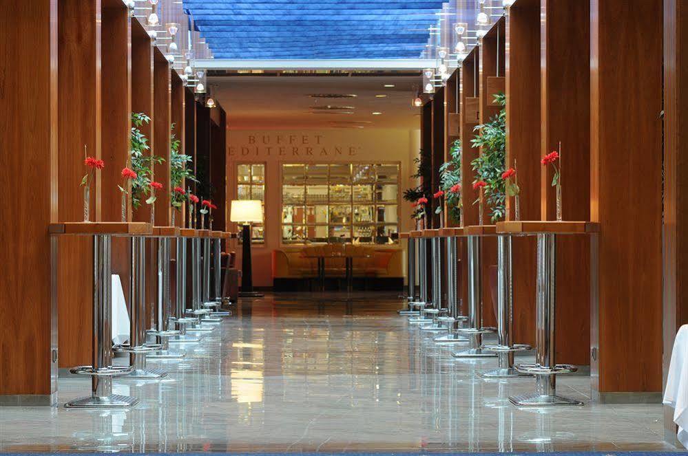 קאסל Hotel La Strada מראה חיצוני תמונה