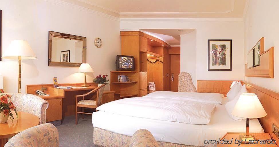 קאסל Hotel La Strada מראה חיצוני תמונה