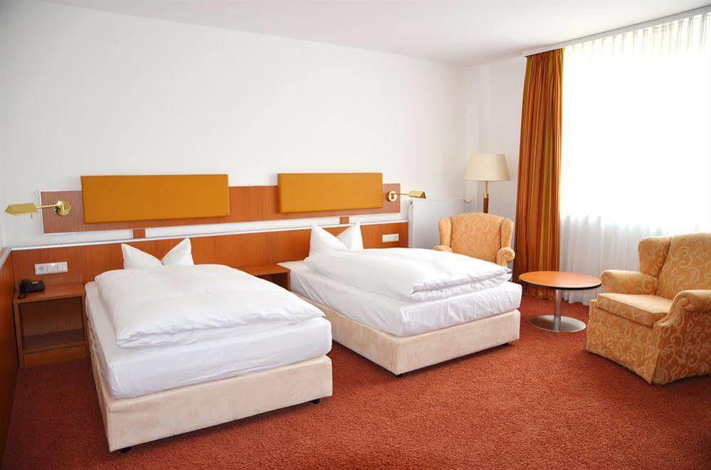 קאסל Hotel La Strada מראה חיצוני תמונה